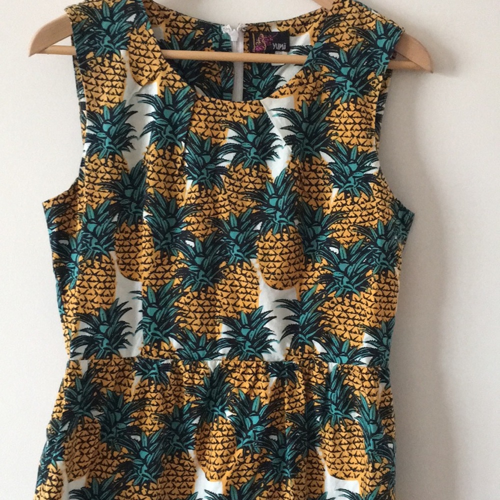 Yumi Pineapple Hawaiian Print Dress M Sheath
